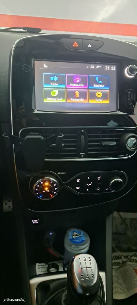 Renault Clio - 19
