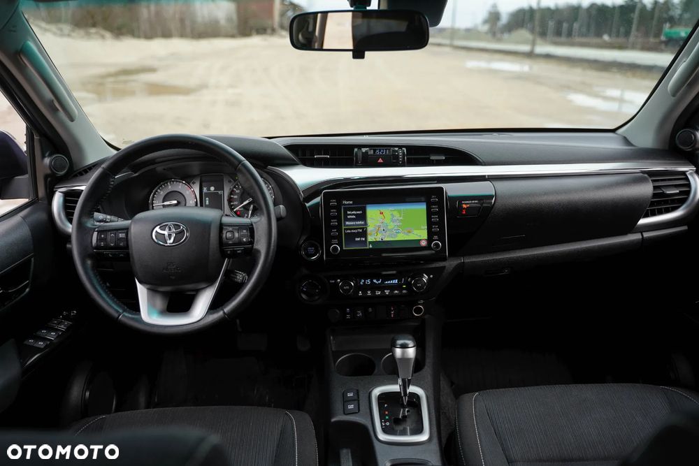 Toyota Hilux 2.8 D-4D Double Cab SR5 4x4 - 8