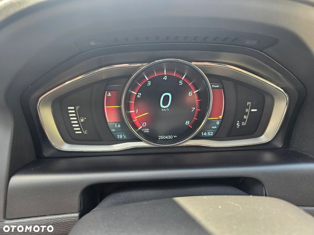 Volvo XC 60 T6 AWD Summum - 17