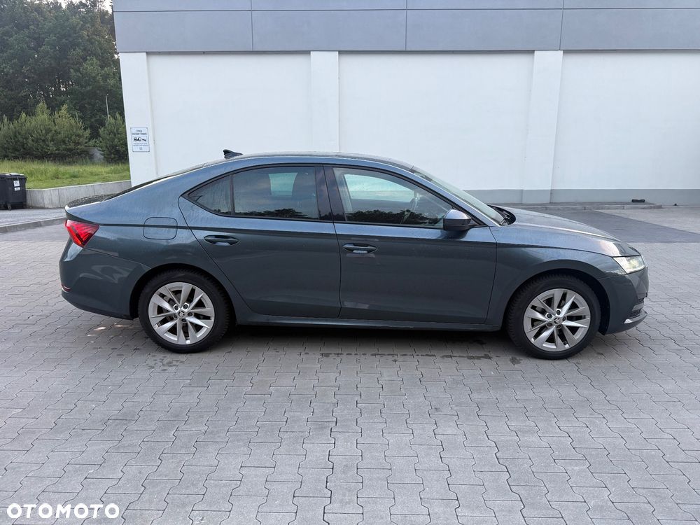 Skoda Octavia 2.0 TDI Sportline - 13