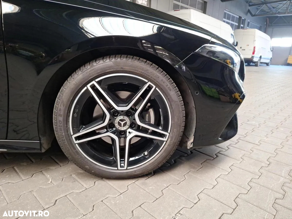 Mercedes-Benz A 200 MHEV 7G-DCT Sedan - 9