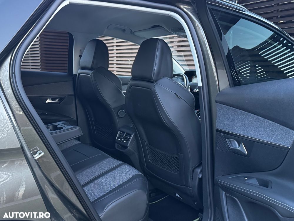 Peugeot 3008 225 e-EAT8 GT Pack - 19
