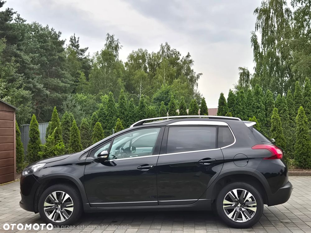 Peugeot 2008 1.2 Pure Tech Allure S&S - 7