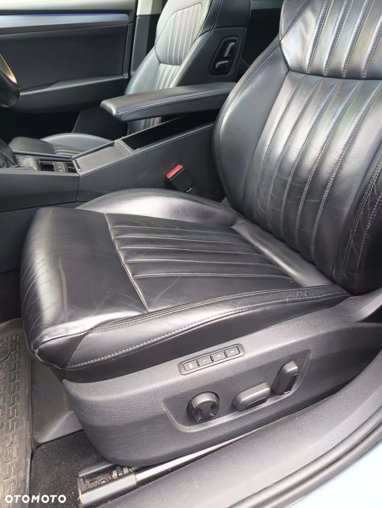 Skoda Superb 2.0 TDI SCR Style - 10