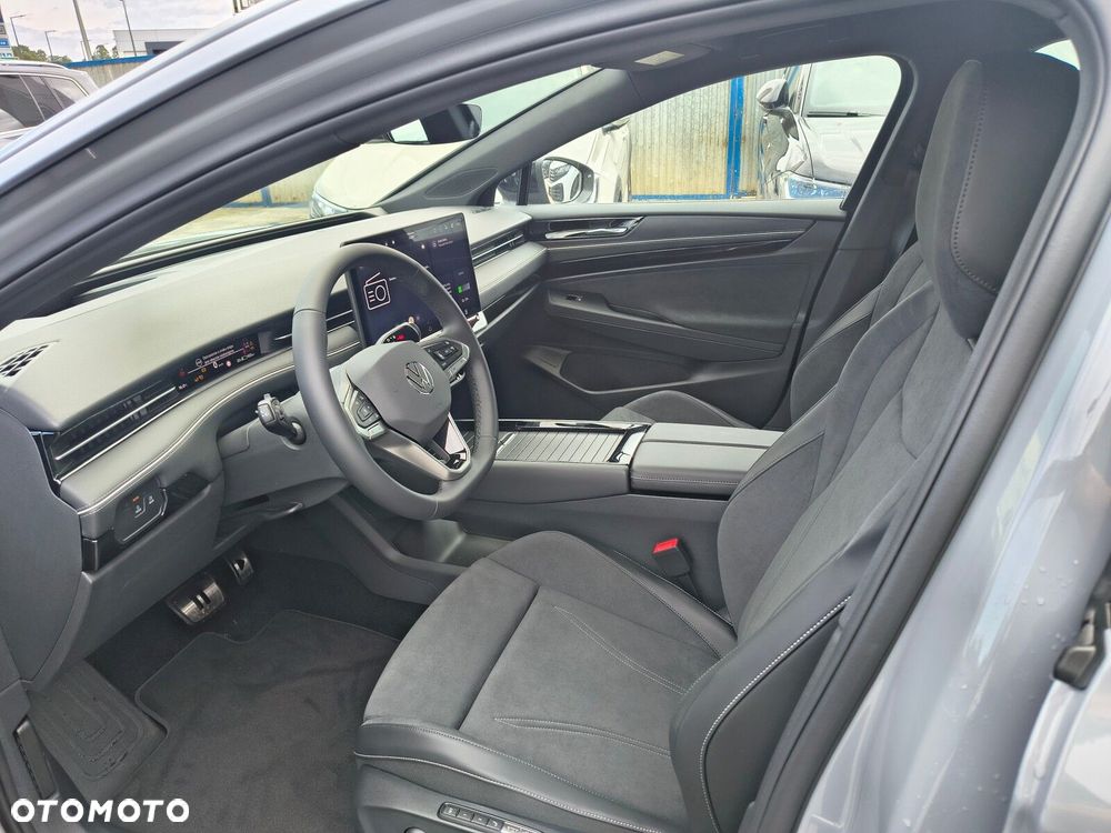 Volkswagen ID.7 59kWh Pure - 16