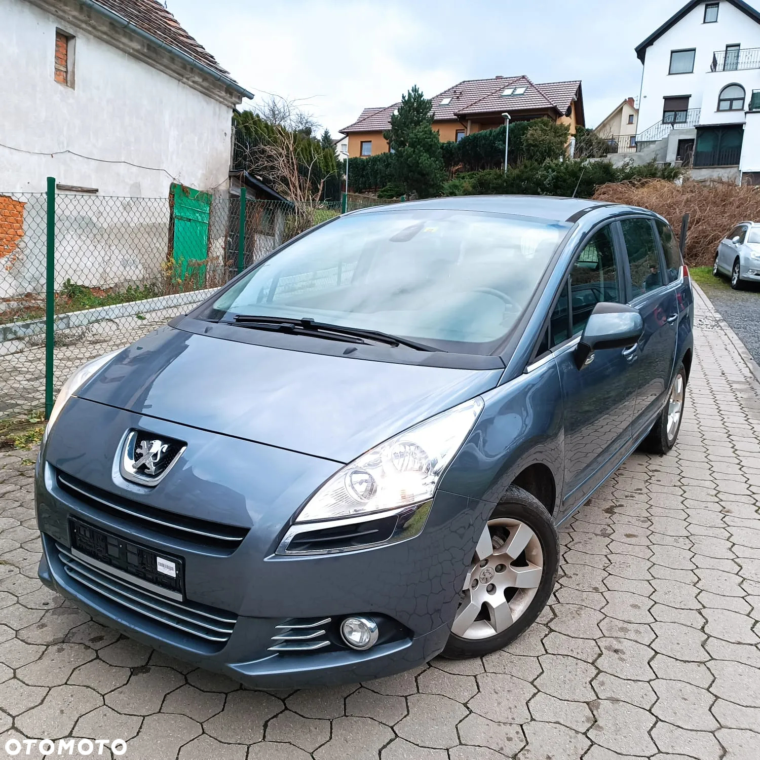 Peugeot 5008 1.6 THP Active 7os - 3
