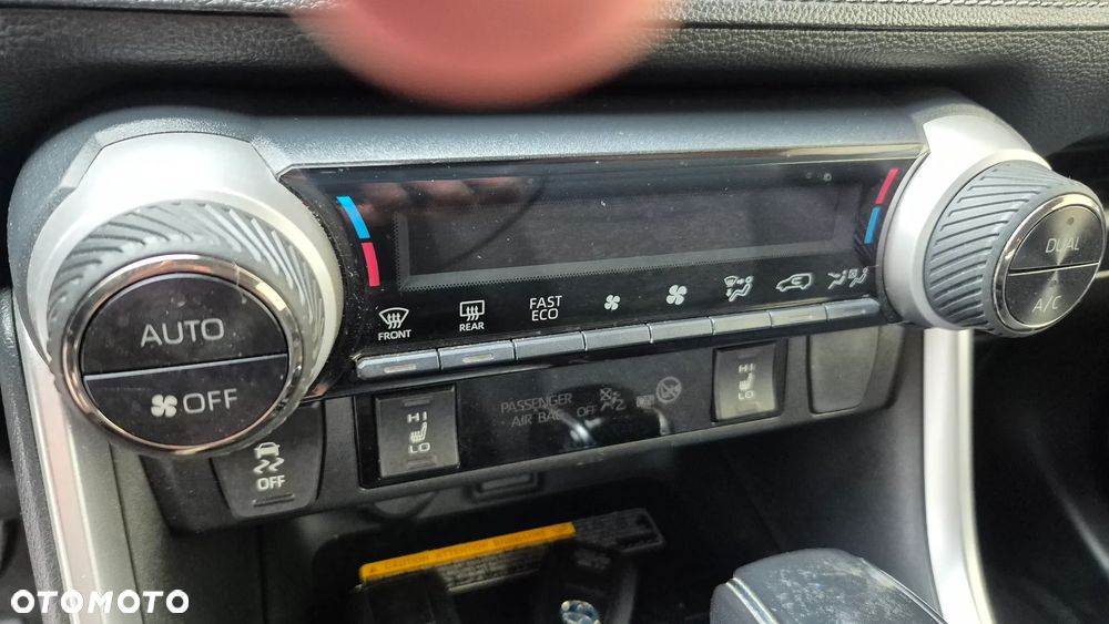 Toyota RAV4 - 12
