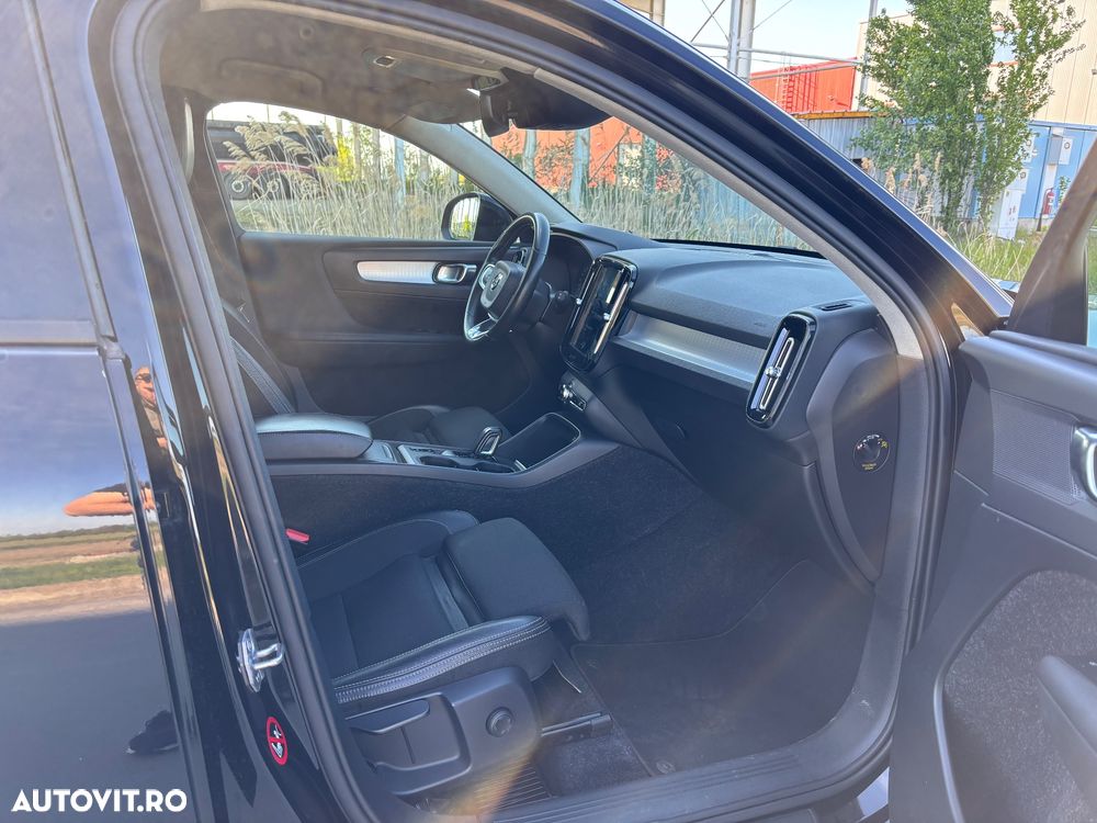 Volvo XC 40 D4 AWD Geartronic - 11