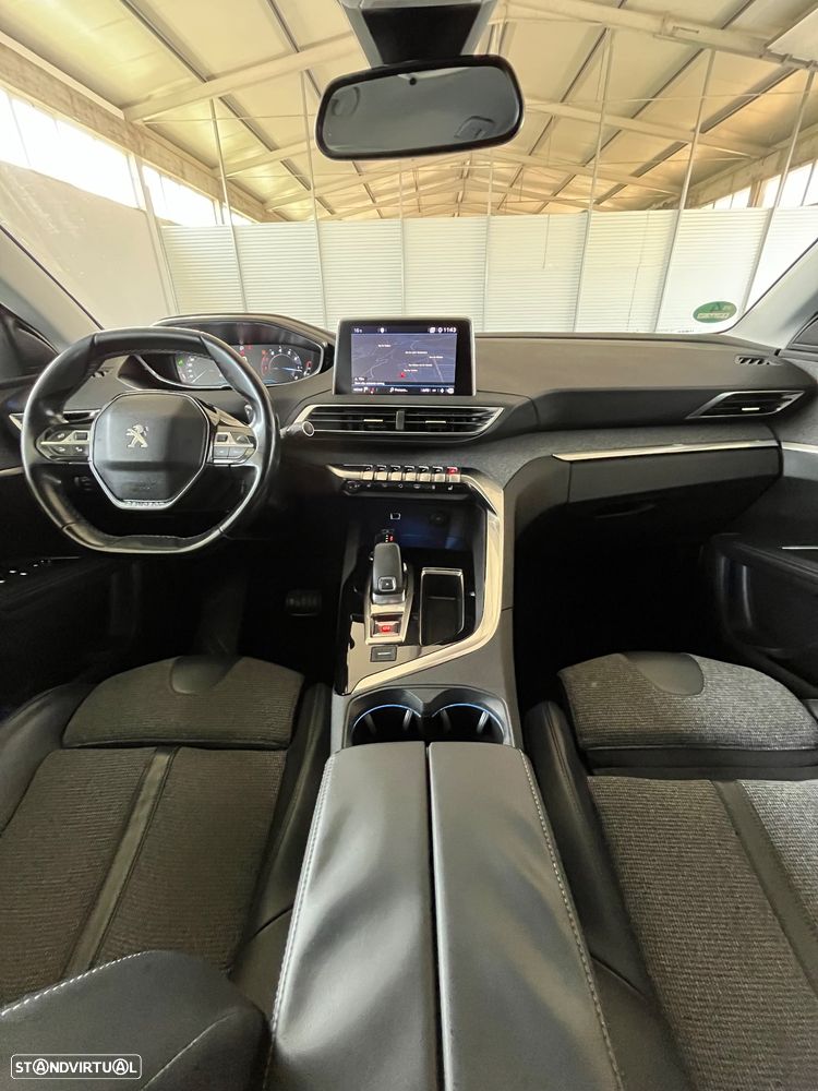 Peugeot 5008 PureTech 130 EAT8 Stop & Start Allure Pack - 12