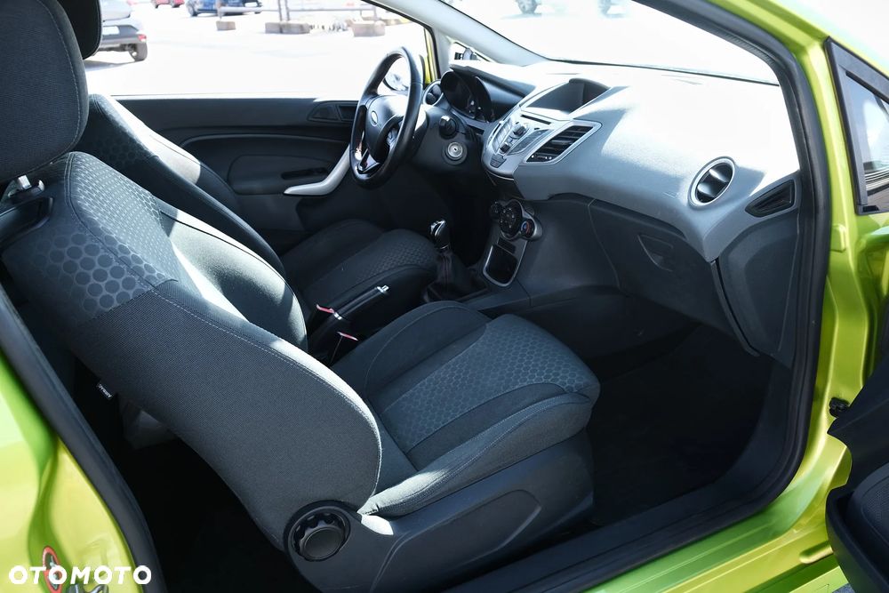 Ford Fiesta 1.6 Sport - 22