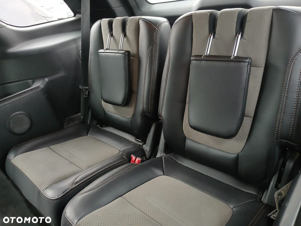 Ford Explorer - 18