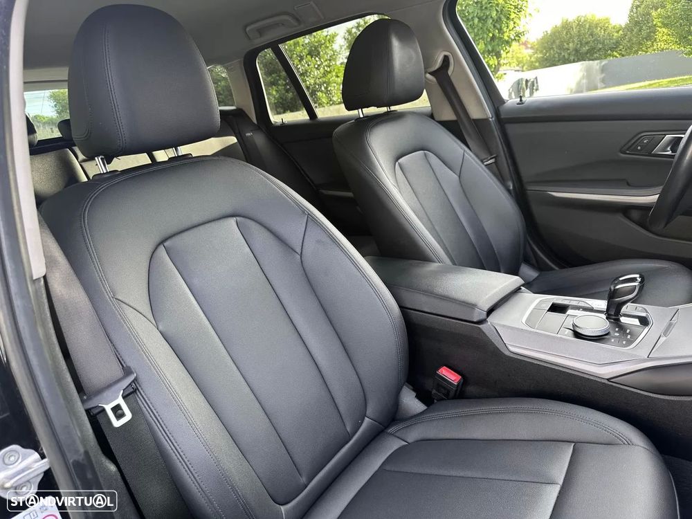 BMW 318 d Aut. Sport Line - 47