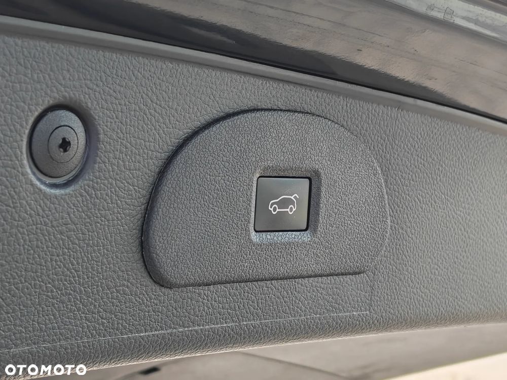 Kia Carens - 20