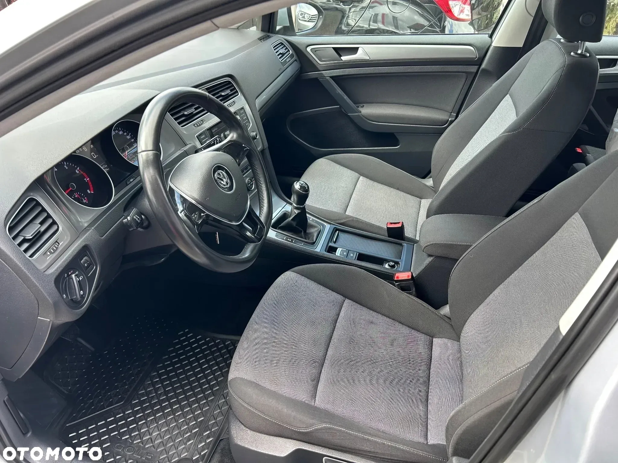 Volkswagen Golf VII 1.2 TSI BMT Start - 10