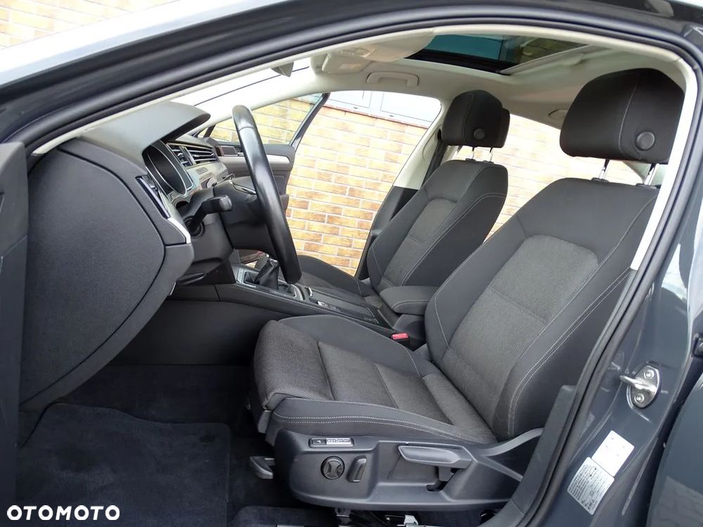 Volkswagen Passat 2.0 TDI BMT Comfortline - 21