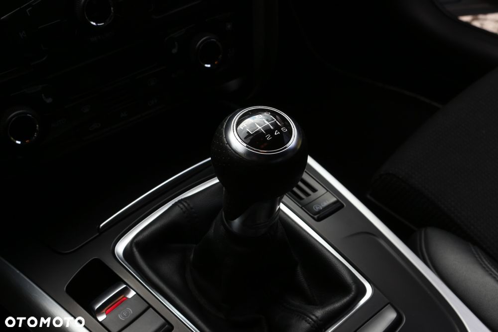 Audi A4 Limousine 2.0 TDI DPF - 22