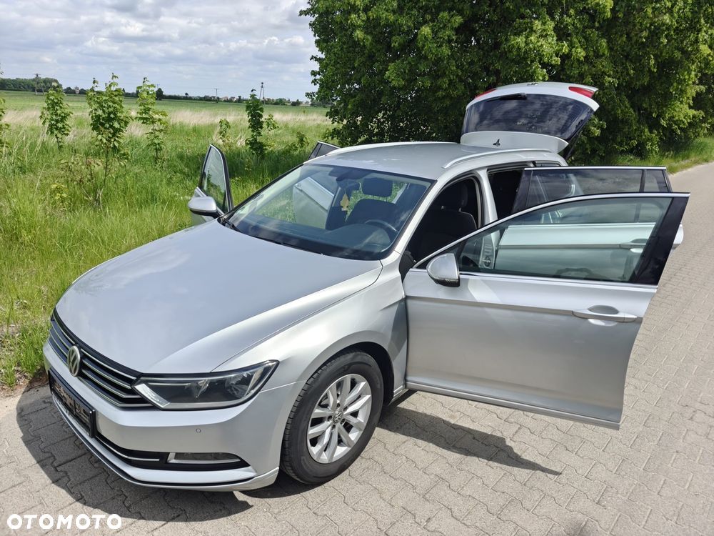 Volkswagen Passat - 17