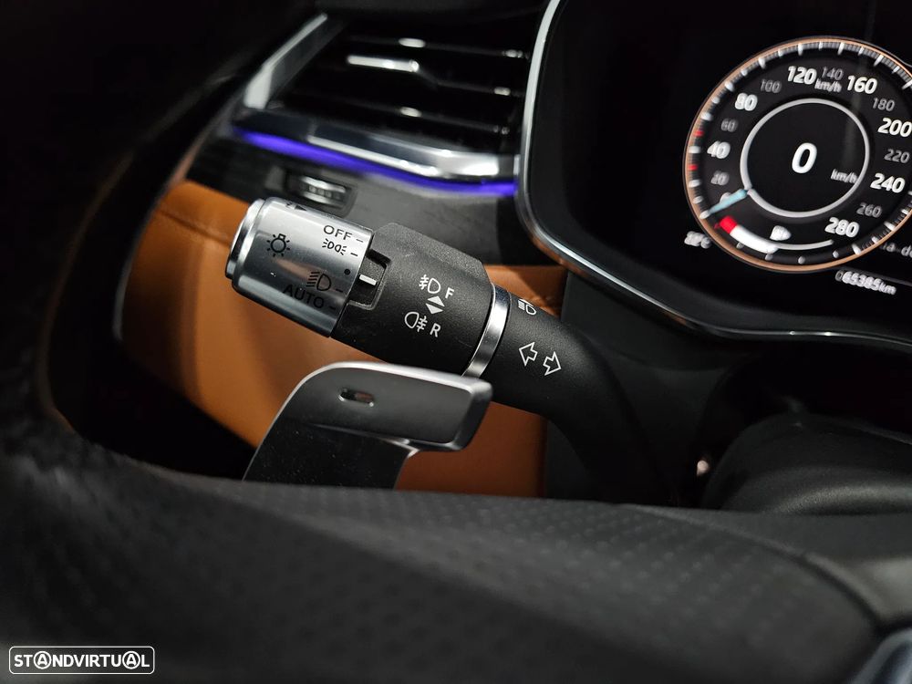 Jaguar F-Pace 2.0 P400e AWD R-Dynamic SE - 22