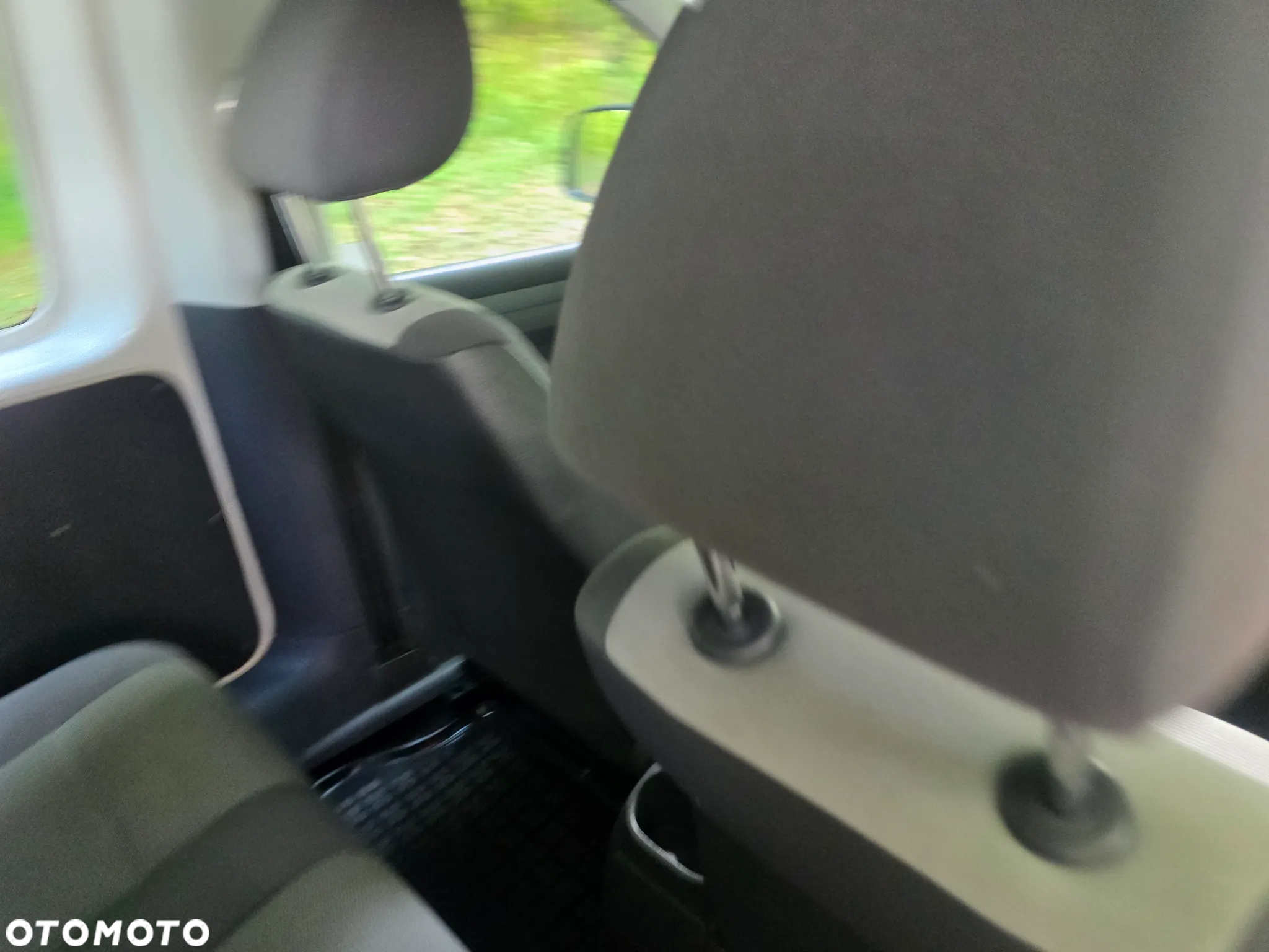 Volkswagen Caddy 2.0 TDI 4Motion - 16