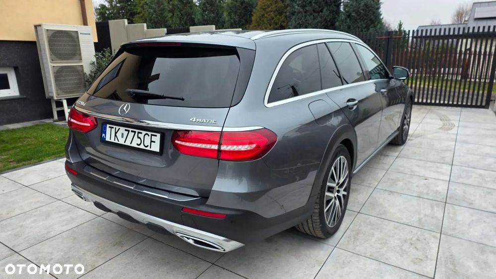 Mercedes-Benz Klasa E - 9