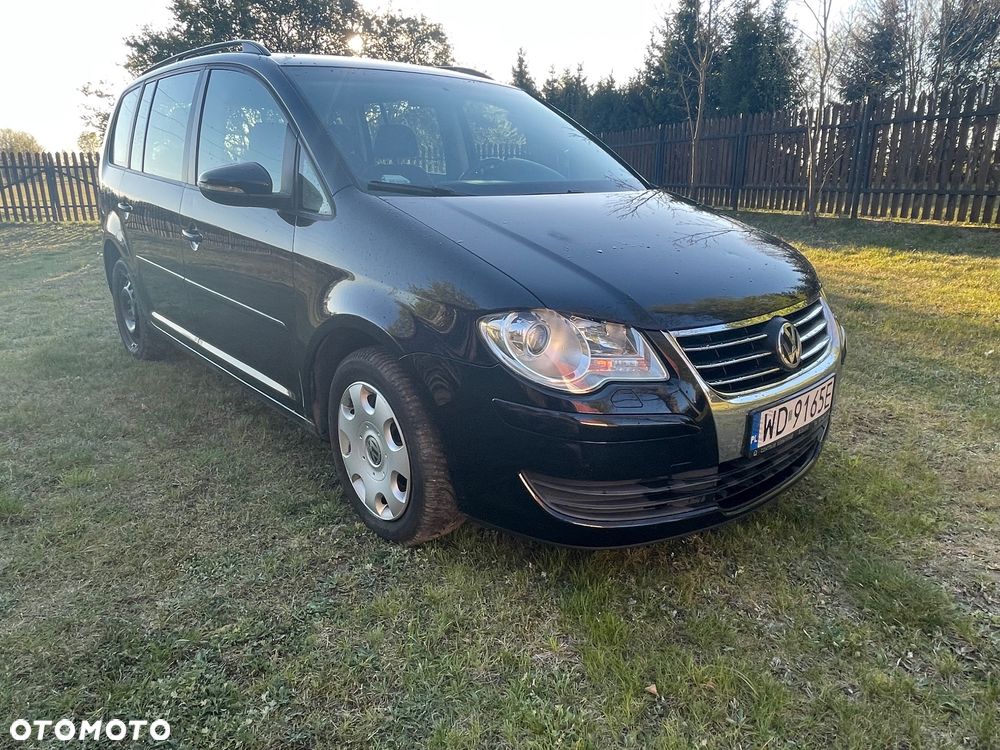 Volkswagen Touran - 14