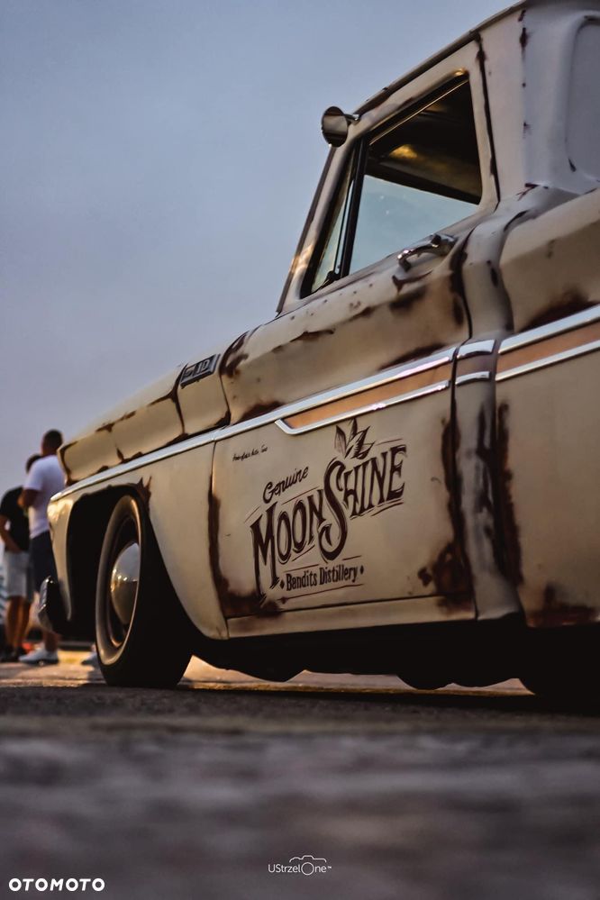 Chevrolet C-10 - 3