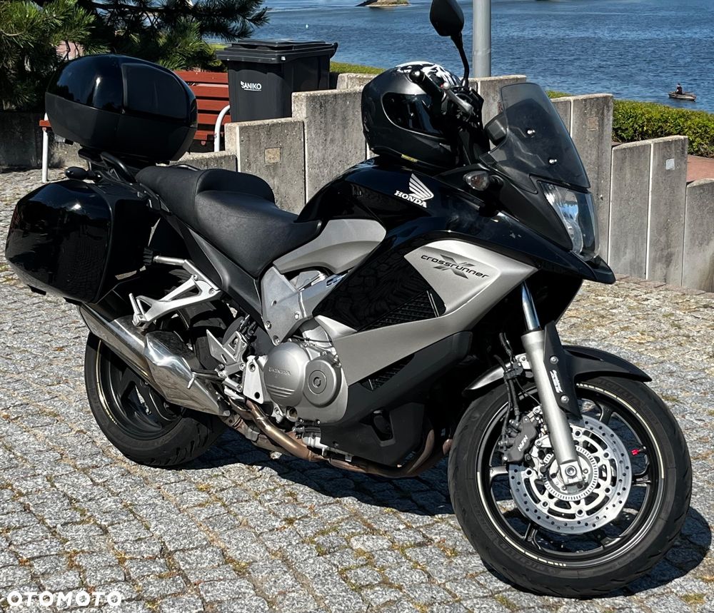 Honda VFR - 1