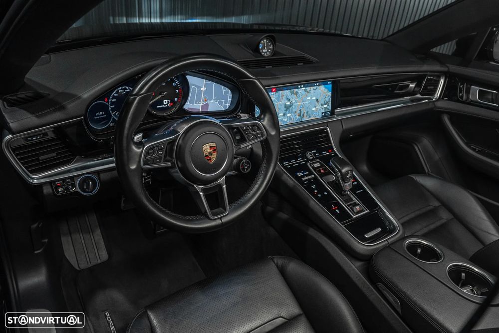 Porsche Panamera 4 E-Hybrid Platinum Edition - 24
