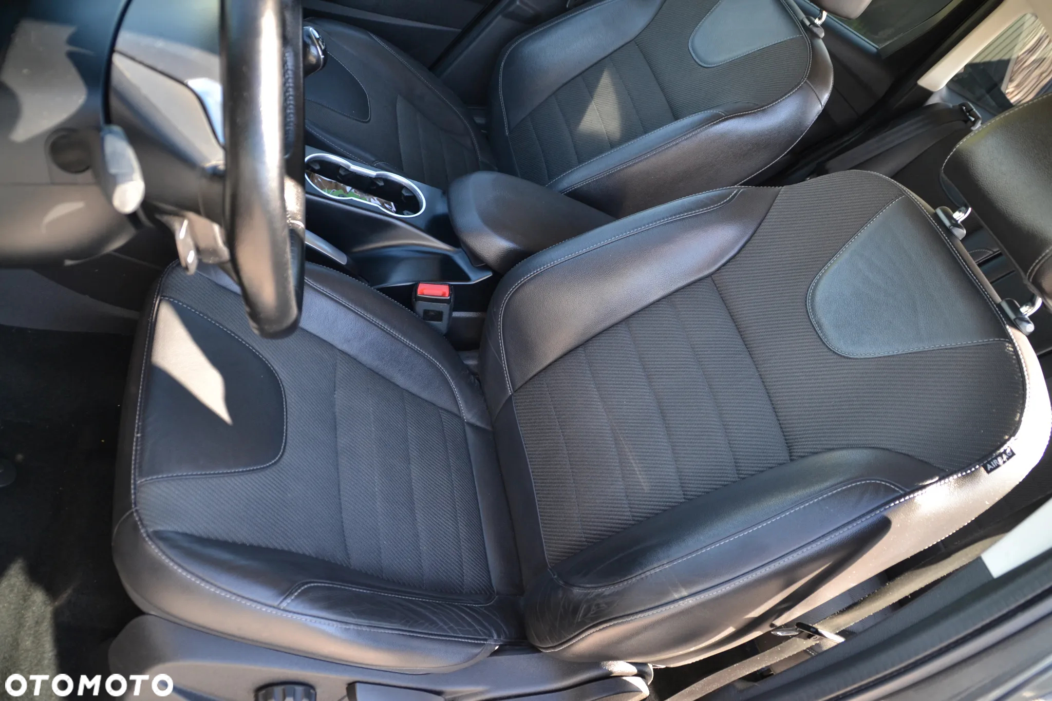 Ford Kuga - 27