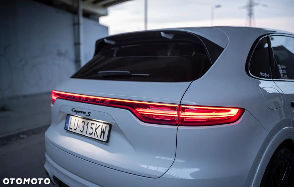 Porsche Cayenne S - 11