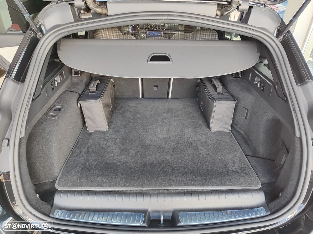 Mercedes-Benz C 300 e T 9G-TRONIC AMG Line - 16