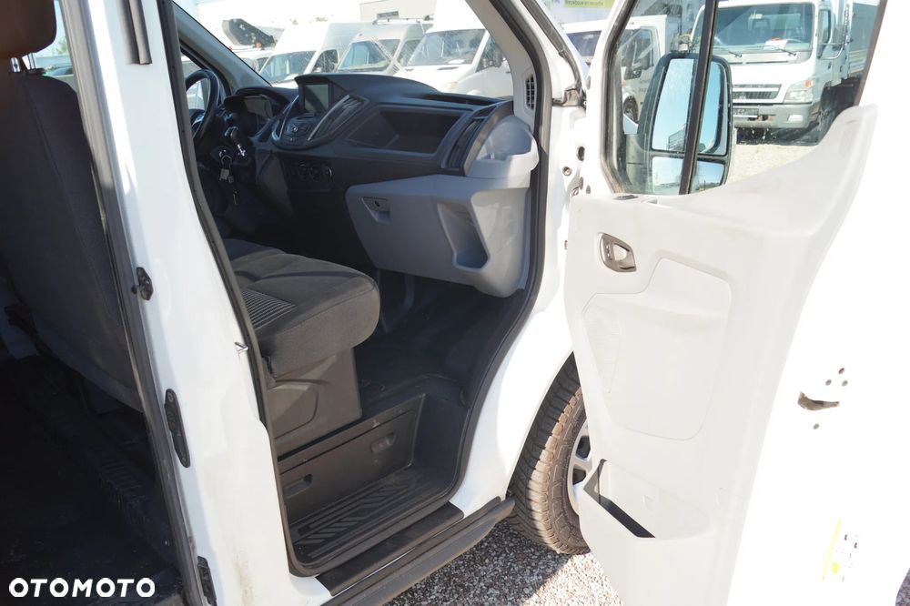 Ford Transit - 27