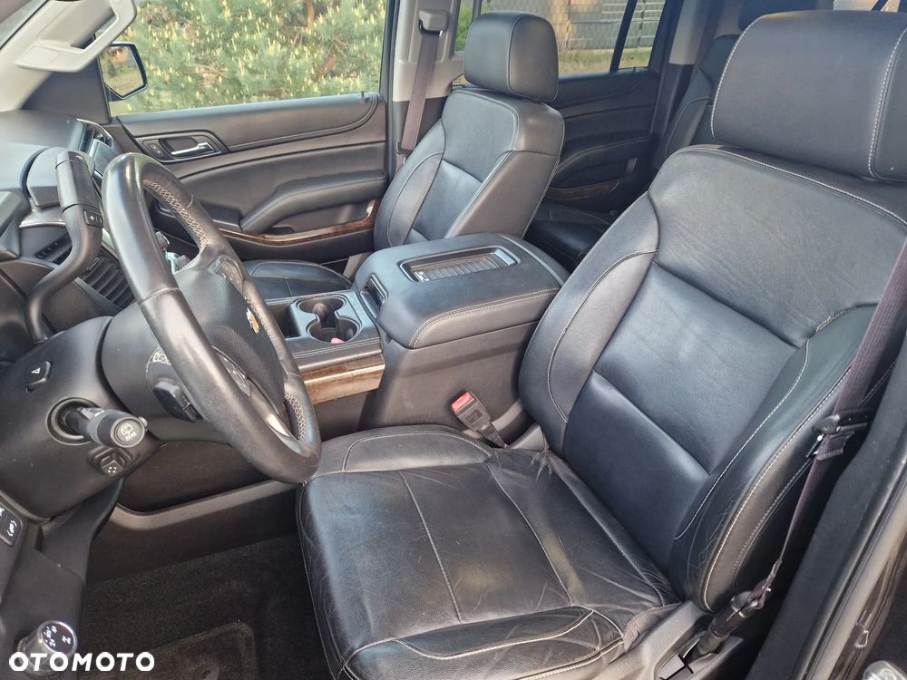 Chevrolet Suburban - 23