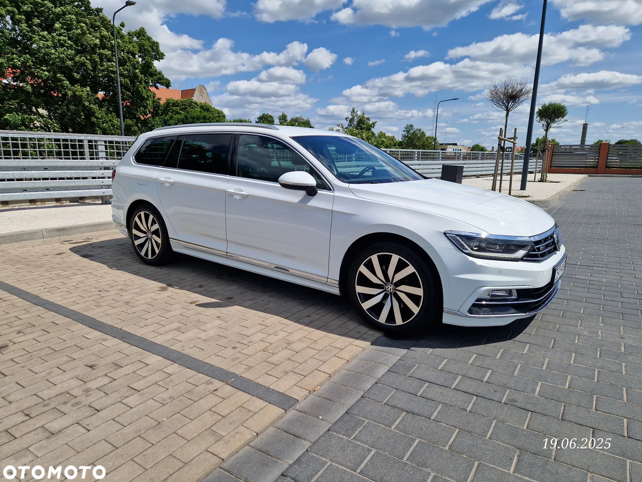 Volkswagen Passat - 7
