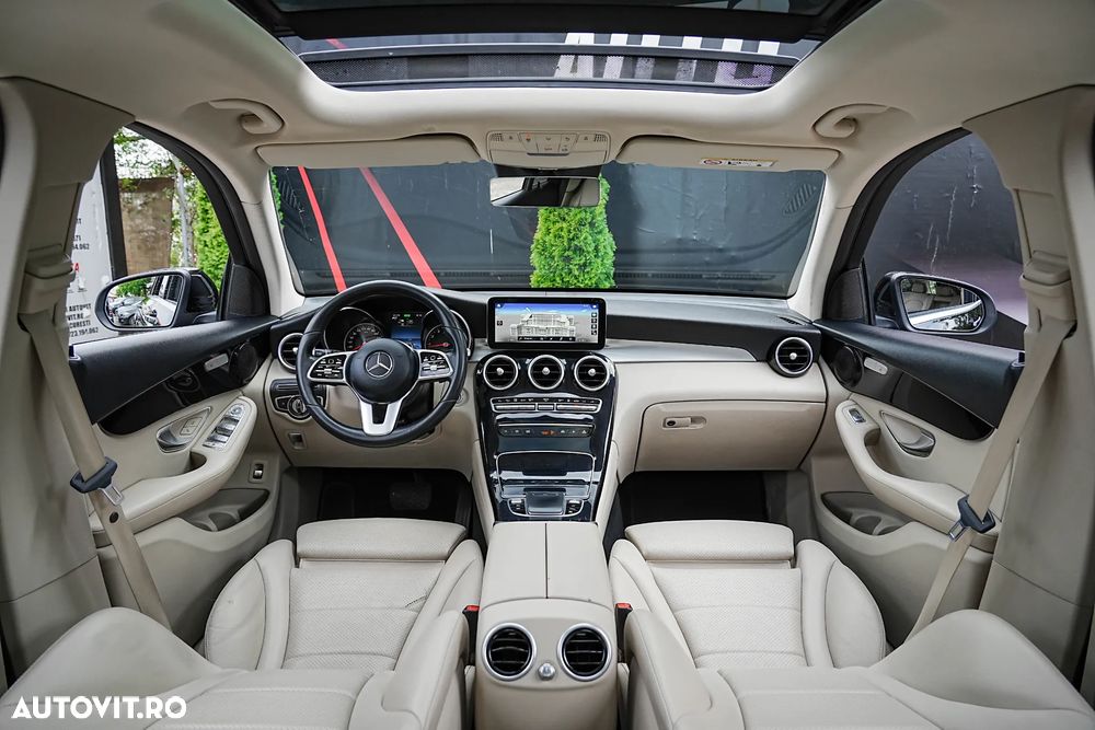 Mercedes-Benz GLC 300 e 4MATIC - 16