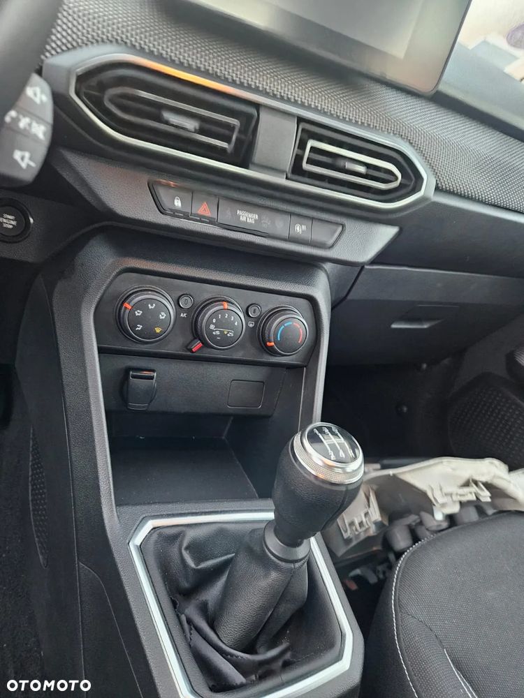 Dacia Sandero - 3
