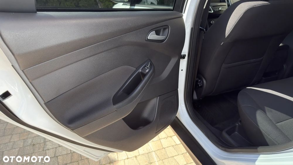 Ford Focus 1.0 EcoBoost SYNC Edition ASS PowerShift - 10