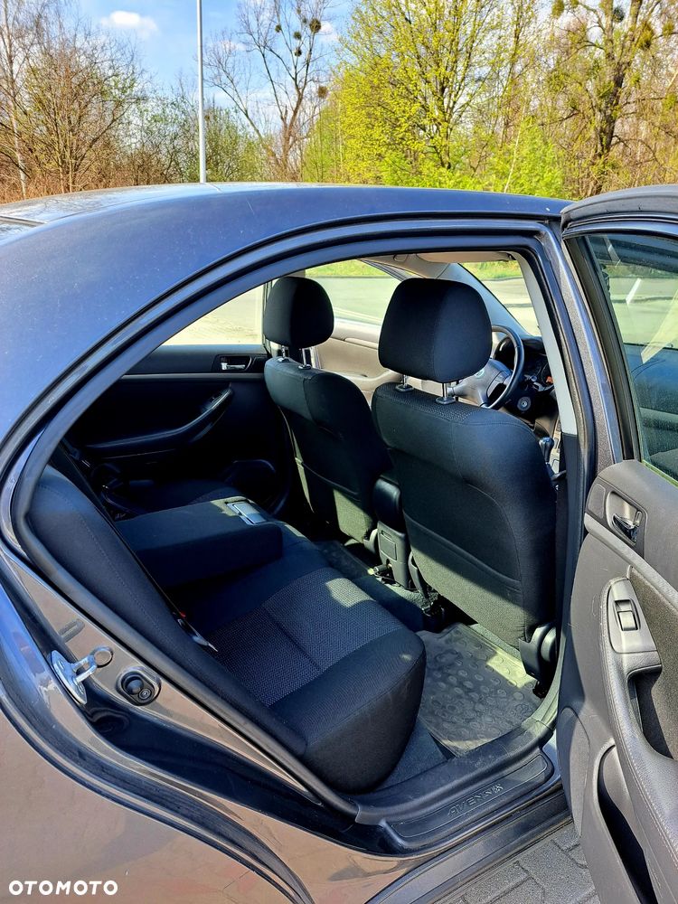 Toyota Avensis 2.0 VVT-i Sol plus - 7