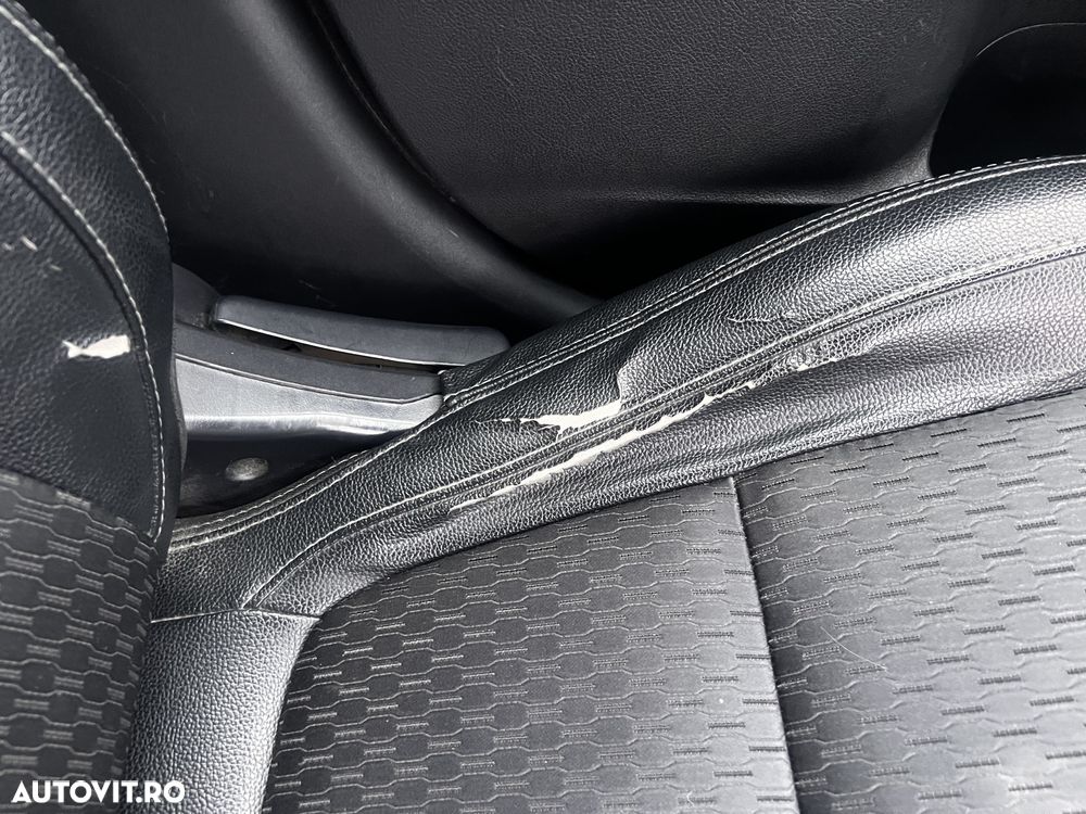 Mitsubishi Outlander 2.0 4WD - 25