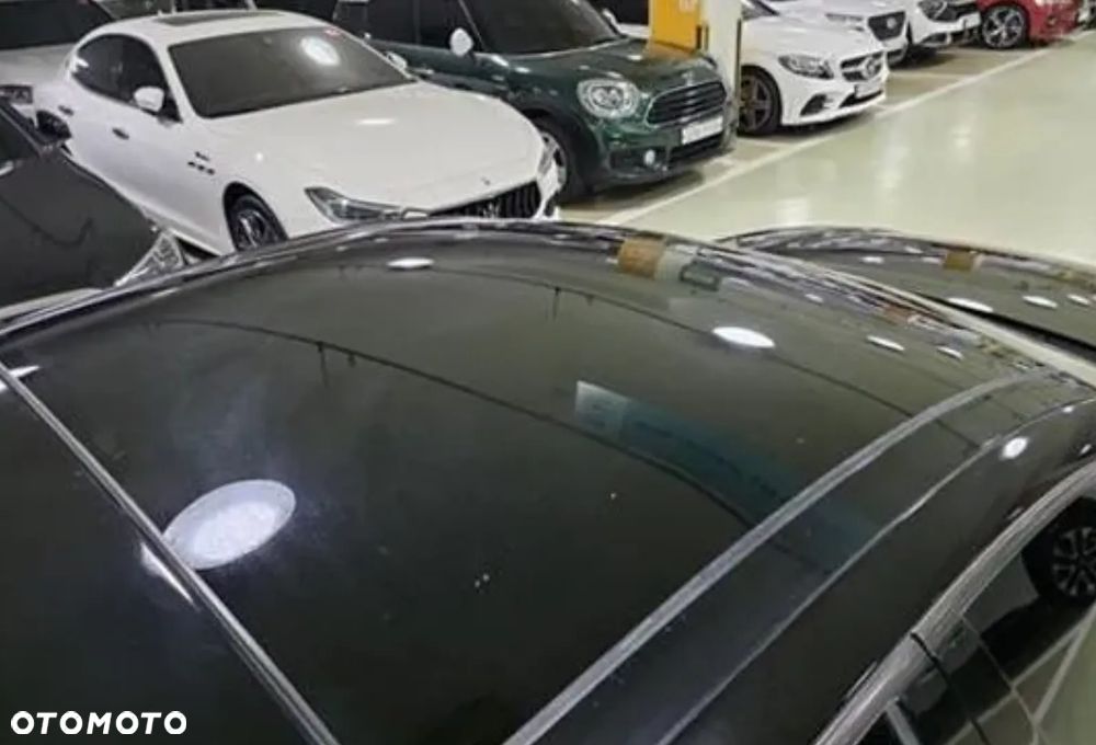 Kia Stinger - 29