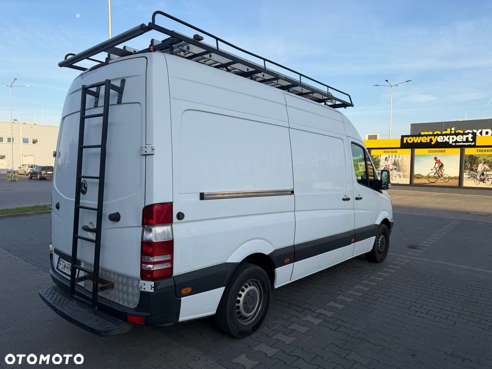 Mercedes-Benz Sprinter - 12