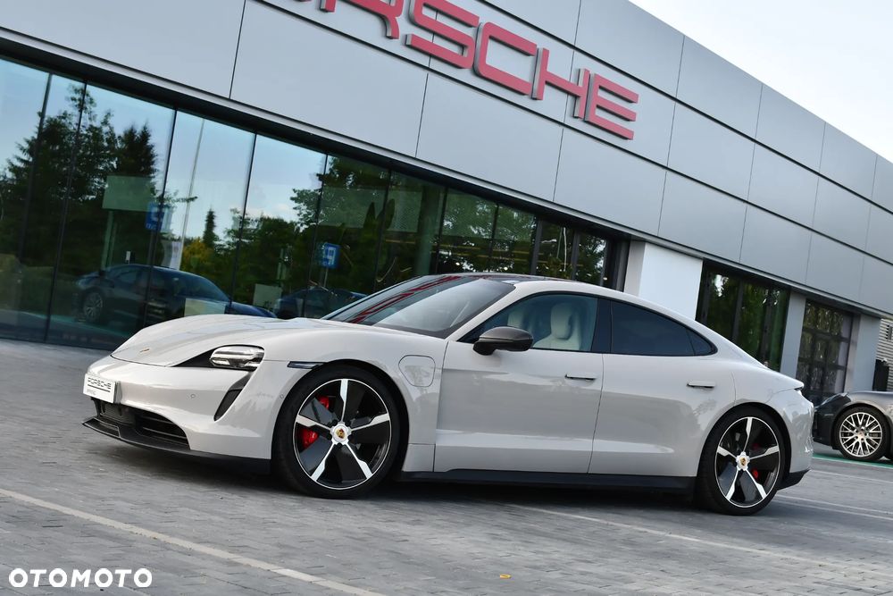 Porsche Taycan 4S Performance Plus - 3