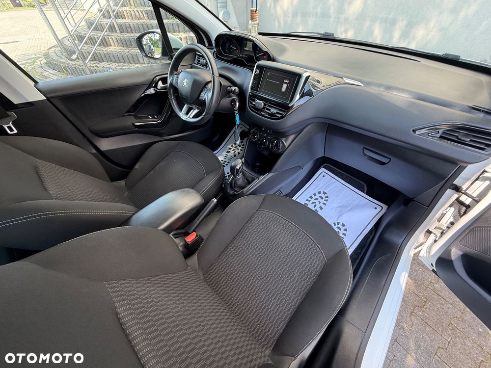 Peugeot 208 1.6 BlueHDi Active S&S - 20