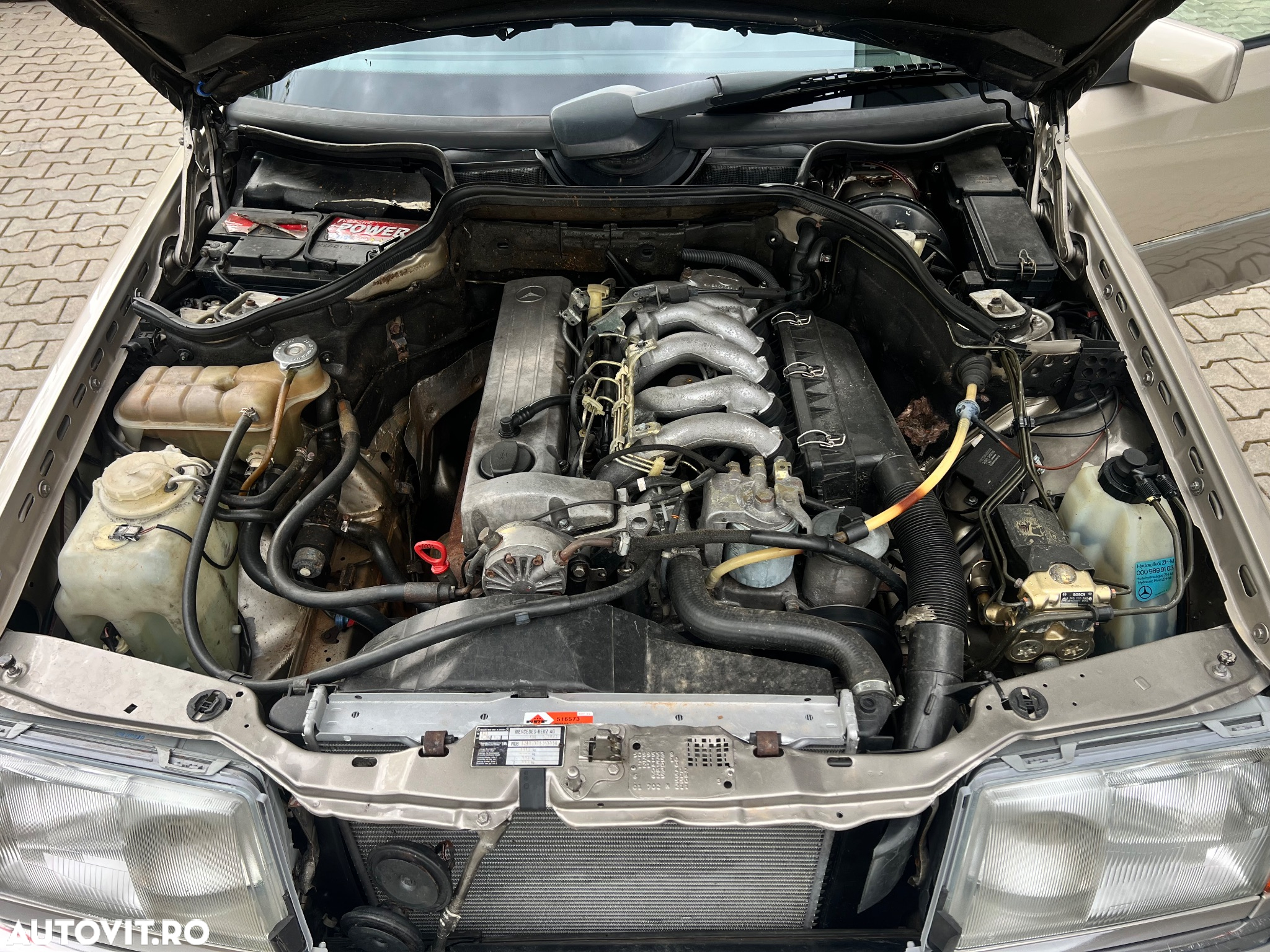 Mercedes-Benz W124 - 27
