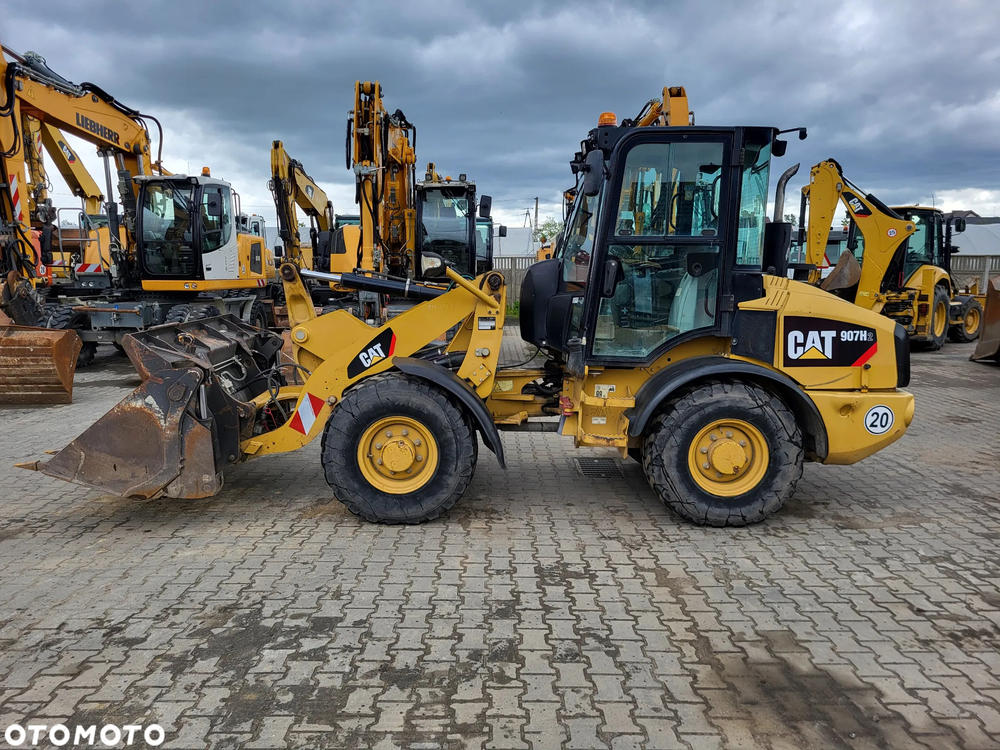 Caterpillar 907H2 / z Niemiec / 906 H / 908 H2 - 2
