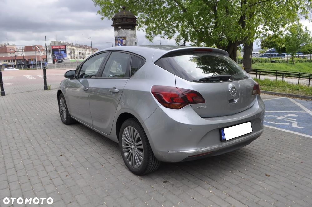 Opel Astra 1.4 T Cosmo - 6