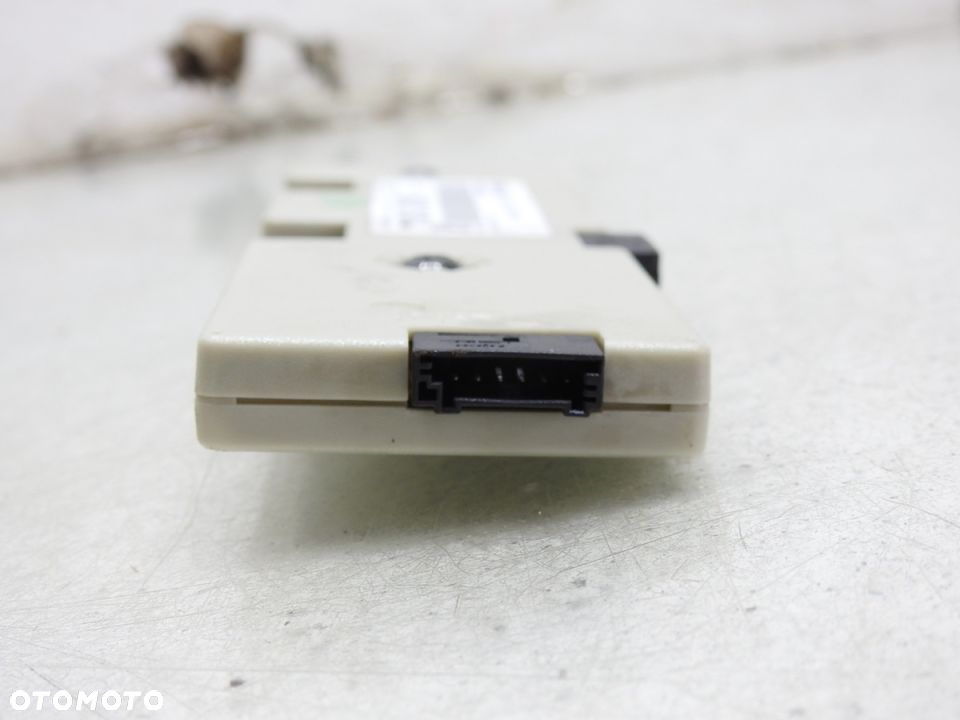 WZMACNIACZ ANTENY BMW 3 E90 21367510 - 4