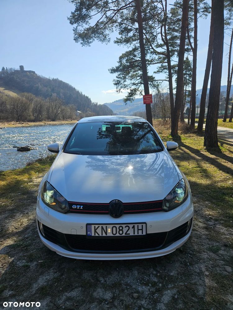 Volkswagen Golf 2.0 GTI DSG - 18