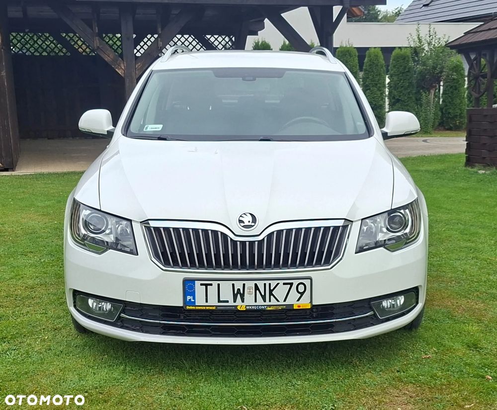 Skoda Superb 2.0 TDI Ambition - 8