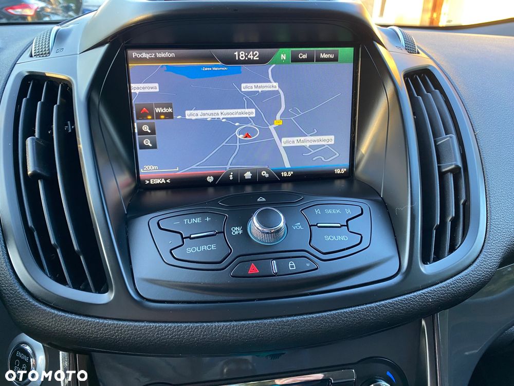 Ford Kuga 2.0 TDCi 2x4 Titanium - 18